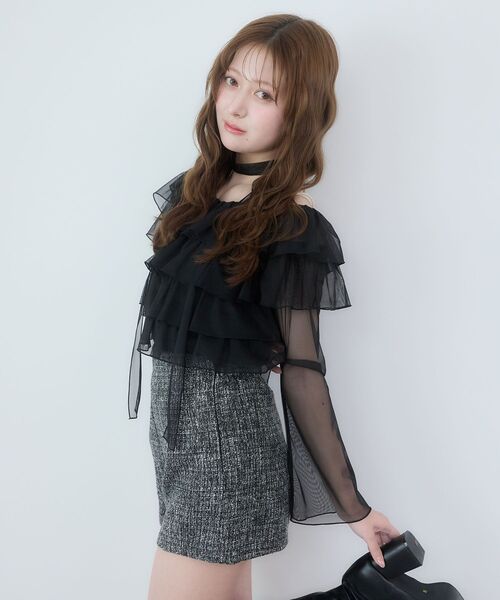 MAJESTIC LEGON（マジェスティックレゴン）の「チョーカーセットチュールフリルトップス（Tシャツ/カットソー・レディース・ブラック/アイボリー/ピンクベージュ/グレー・MEDIUM）」の11枚目の写真