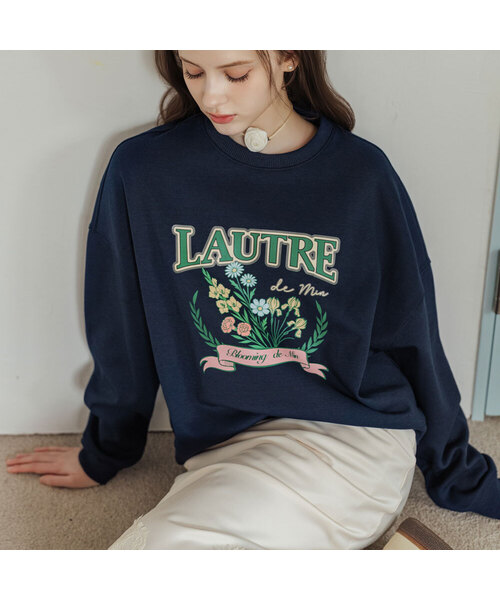 LAUTREDE MIN(ロートルドミン)の「Lautre Blooming Navy Sweatshirts(スウェット・レディース・ライトイエロー/ネイビー/ライトグレー・FREE)」の1枚目の写真