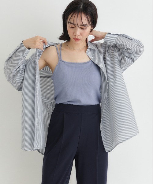 Right-on（ライトオン）の「HONEYSUCKLE ROSE(ハニーサックルローズ)ふわラクカップ付き２ストラップキャミ（タンクトップ・レディース・ブラック/オフホワイト/ブルー・M/L/S）」の3枚目の写真