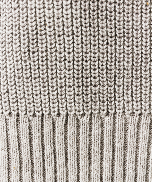 AMERICAN RAG CIE（アメリカンラグシー）の「AMERICAN RAG CIEストーンウォッシュニット/209-LAN-B6753（ニット/セーター・レディース・グレー/インディゴブルー・FREE）」の10枚目の写真