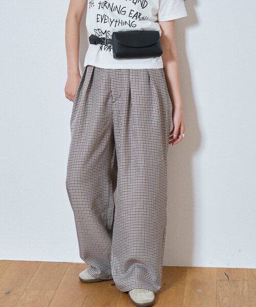 CIAOPANIC TYPY(チャオパニックティピー)の「【UNISEX】タックボリュームワイドスラックスパンツ/サイドラインスラックス(スラックス・レディース・ブラック/グレー/ネイビー/ライトグレー/ベージュ/ブラウン/チャコールグレー/モカ・SMALL/LARGE/MEDIUM)」の7枚目の写真