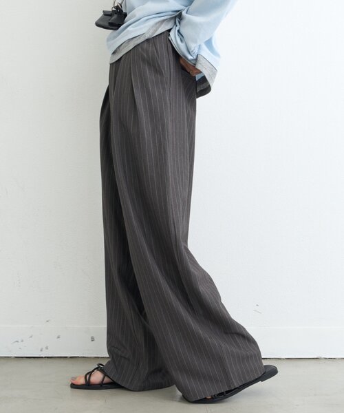 CIAOPANIC TYPY(チャオパニックティピー)の「【UNISEX】タックボリュームワイドスラックスパンツ/サイドラインスラックス(スラックス・レディース・ブラック/グレー/ネイビー/ライトグレー/ベージュ/ブラウン/チャコールグレー/モカ・SMALL/LARGE/MEDIUM)」の19枚目の写真