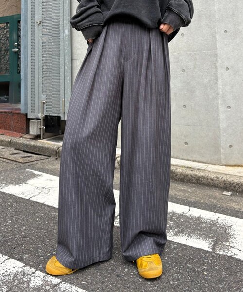 CIAOPANIC TYPY（チャオパニックティピー）の「【UNISEX】タックボリュームワイドスラックスパンツ/サイドラインスラックス（スラックス・レディース・ブラック/グレー/ネイビー/ライトグレー/ベージュ/ブラウン・SMALL/LARGE/MEDIUM）」の12枚目の写真