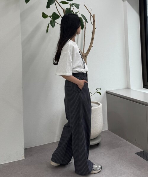CIAOPANIC TYPY（チャオパニックティピー）の「【UNISEX】タックボリュームワイドスラックスパンツ/サイドラインスラックス（スラックス・レディース・ブラック/グレー/ネイビー/ライトグレー/ベージュ/ブラウン・SMALL/LARGE/MEDIUM）」の9枚目の写真