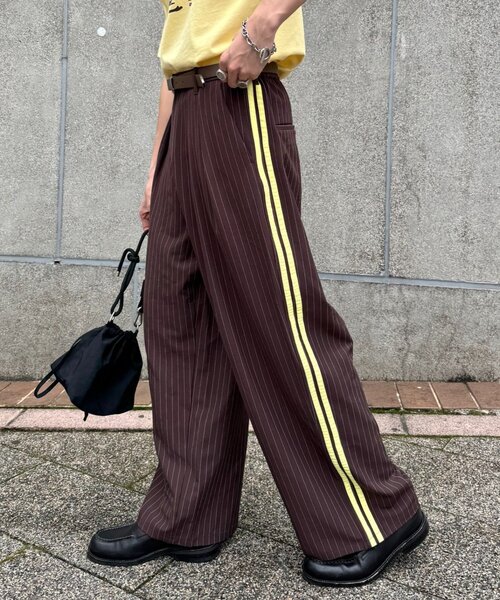 CIAOPANIC TYPY(チャオパニックティピー)の「【UNISEX】タックボリュームワイドスラックスパンツ/サイドラインスラックス(スラックス・レディース・ブラック/グレー/ネイビー/ライトグレー/ベージュ/ブラウン/チャコールグレー/モカ・SMALL/LARGE/MEDIUM)」の11枚目の写真