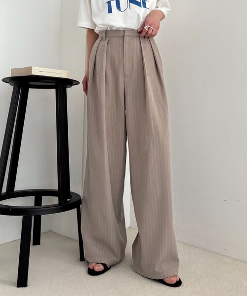 CIAOPANIC TYPY(チャオパニックティピー)の「【UNISEX】タックボリュームワイドスラックスパンツ/サイドラインスラックス(スラックス・レディース・ブラック/グレー/ネイビー/ライトグレー/ベージュ/ブラウン/チャコールグレー/モカ・SMALL/LARGE/MEDIUM)」の17枚目の写真
