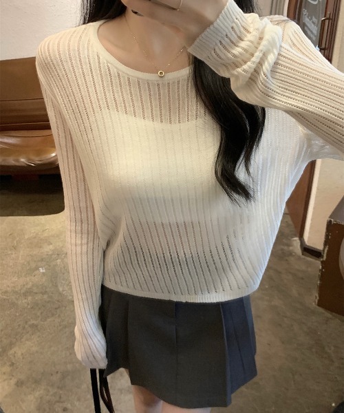 AMAJI(アマジ)の「透かし編み 長袖 ニットトップス(ニット/セーター・レディース・ホワイト/ベージュ/ブルー・FREE)」の5枚目の写真