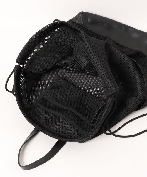 ADAM PATEK(アダムパテック)の「【ADAM PATEK】Leather trimmed mesh drawstring bag(バックパック/リュック・メンズ・ブラック・FREE)」の13枚目の写真