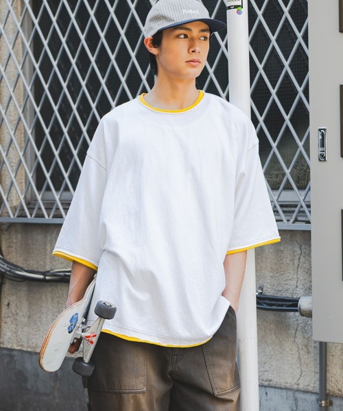 niko and...(ニコアンド)の「ルーズネックレイヤードTシャツ(Tシャツ/カットソー・メンズ・ライトグレー/オフホワイト/ブラック/レッド・LARGE/MEDIUM)」の2枚目の写真