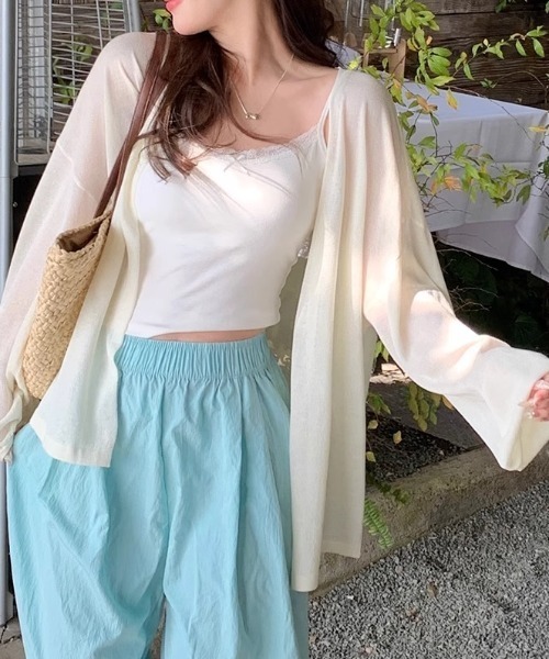 AMAJI(アマジ)の「シアー バットスリーブ ニットカーディガン(カーディガン/ボレロ・レディース・ライトブルー/ベージュ/パープル/ライトピンク/グレー・FREE)」の3枚目の写真