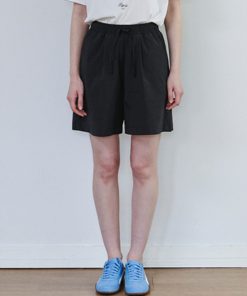 MALOUPE（マロップ）の「2212 ナイロンハーフバンディングパンツ (ブラック)（その他パンツ・レディース・ブラック・MEDIUM/SMALL）」の2枚目の写真