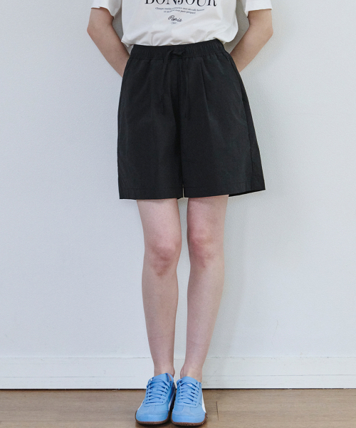 MALOUPE（マロップ）の「2212 ナイロンハーフバンディングパンツ (ブラック)（その他パンツ・レディース・ブラック・MEDIUM/SMALL）」の3枚目の写真