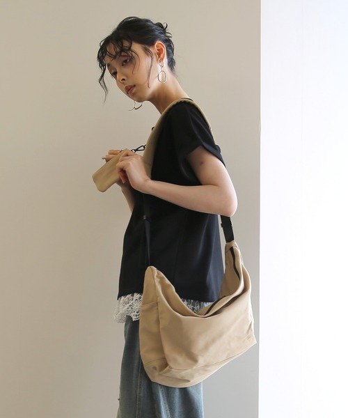 No one knows（ノーワンノーズ）の「ZOZO限定 ミニポーチ付きショルダーバッグ（ショルダーバッグ・レディース・ベージュ/ブラウン・FREE）」の8枚目の写真