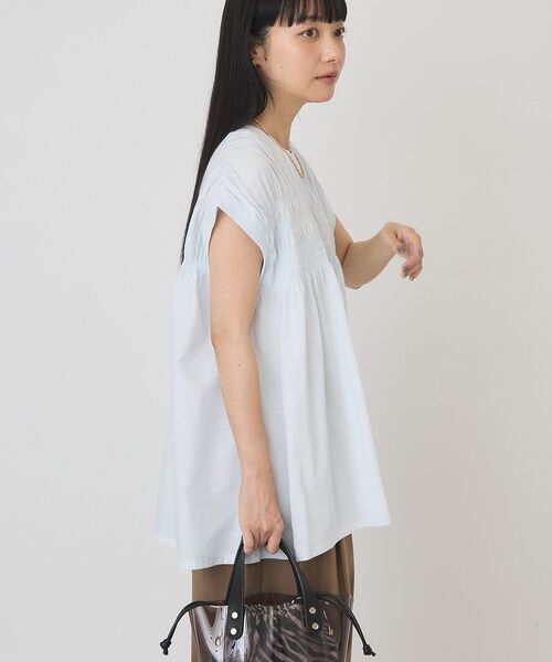 AMERICAN HOLIC(アメリカンホリック)の「【接触冷感・UVカット】シャーリングプルオーバー(Tシャツ/カットソー・レディース・ブラウン/オフホワイト/サックスブルー/ブラック・M/L)」の7枚目の写真