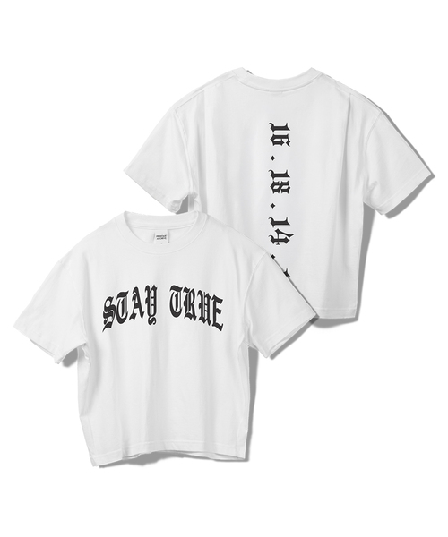 Tシャツ ホワイト 半袖 Oサイズ&ホワイトキャップ カーブドステイトゥルーセミクロップ半袖Tシャツ - ホワイト（Tシャツ