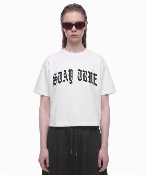 PRINOAR(プリノア)の「カーブドステイトゥルーセミクロップ半袖Tシャツ - ホワイト(Tシャツ/カットソー・レディース・ホワイト・MEDIUM/LARGE/SMALL)」の2枚目の写真