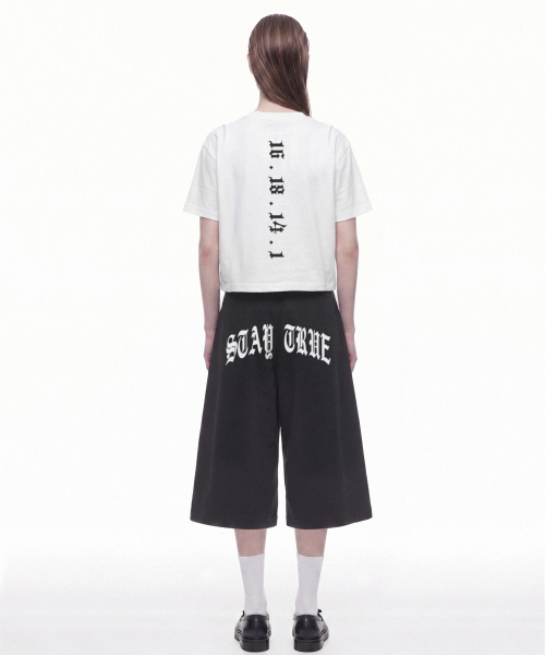 PRINOAR(プリノア)の「カーブドステイトゥルーセミクロップ半袖Tシャツ - ホワイト(Tシャツ/カットソー・レディース・ホワイト・MEDIUM/LARGE/SMALL)」の4枚目の写真