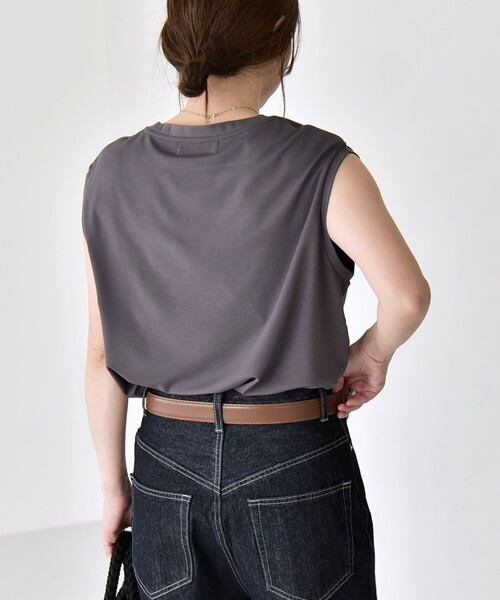 quaranciel（カランシエル）の「quaranciel:〈洗濯機可能〉スパンコール ロゴ 刺繍 フレンチスリーブ TEE（Tシャツ/カットソー・レディース・チャコールグレー/オフホワイト・ONE SIZE）」の21枚目の写真