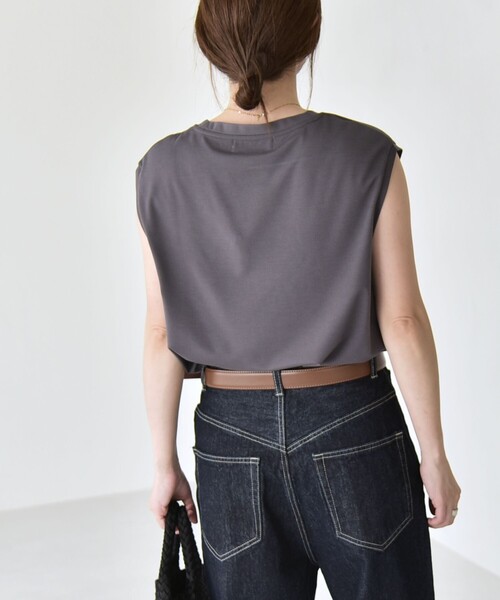 quaranciel（カランシエル）の「quaranciel:〈洗濯機可能〉スパンコール ロゴ 刺繍 フレンチスリーブ TEE（Tシャツ/カットソー・レディース・チャコールグレー/オフホワイト・ONE SIZE）」の22枚目の写真