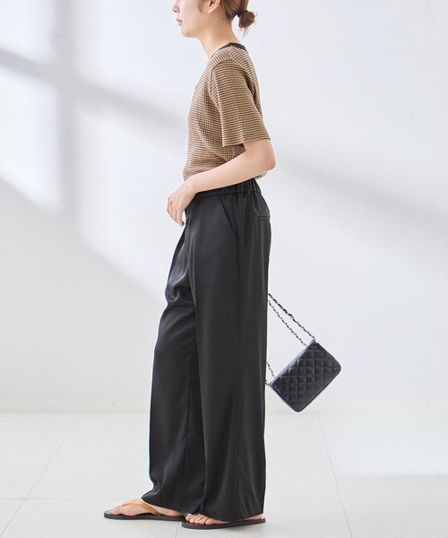 journal standard L'essage(ジャーナルスタンダードレサージュ)の「サテンタックパンツ(その他パンツ・レディース・ブラック/ブラウン系その他・38/36)」の4枚目の写真