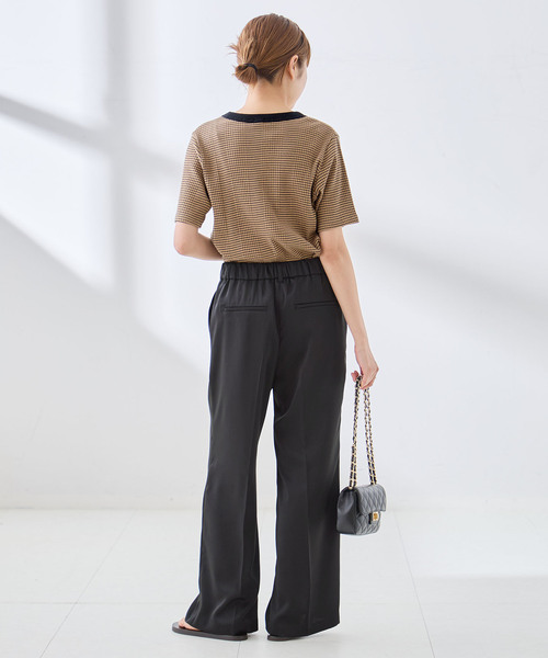 journal standard L'essage(ジャーナルスタンダードレサージュ)の「サテンタックパンツ(その他パンツ・レディース・ブラック/ブラウン系その他・38/36)」の5枚目の写真