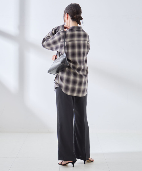 journal standard L'essage(ジャーナルスタンダードレサージュ)の「サテンタックパンツ(その他パンツ・レディース・ブラック/ブラウン系その他・38/36)」の11枚目の写真