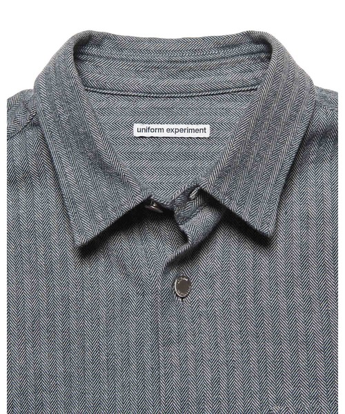uniform experiment(ユニフォームエクスペリメント)の「SELVAGE HERRINGBONE SHIRT(シャツ/ブラウス・メンズ・チャコールグレー・1/2/3/4)」の8枚目の写真