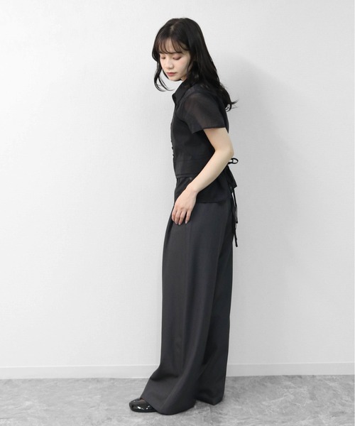 THE CELL.(ザセルドット)の「キャミレイヤード シアーシャツ CAMISOLE LAYERED SHEER SHIRT(シャツ/ブラウス・レディース・グレー/ブラック/ブラウン・FREE)」の11枚目の写真
