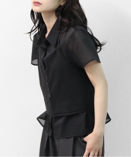THE CELL.(ザセルドット)の「キャミレイヤード シアーシャツ CAMISOLE LAYERED SHEER SHIRT(シャツ/ブラウス・レディース・グレー/ブラック/ブラウン・FREE)」の4枚目の写真