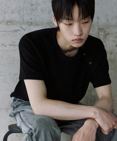 P.IN.O（ピインオ）の「クロップリブボタンショートスリーブ - ブラック（Tシャツ/カットソー・メンズ・その他・MEDIUM/LARGE）」の3枚目の写真
