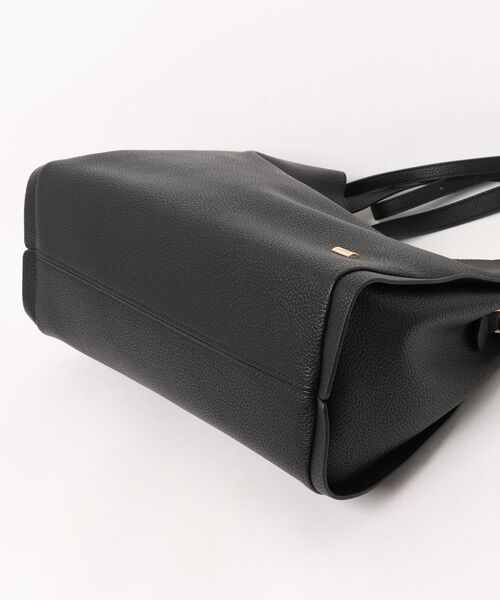 LA BAGAGERIE(ラバガジェリー)の「ソフトシュリンク2WAYハンドバッグ large(ハンドバッグ・レディース・ブラック/ダークグレー/ブラウン/グレイッシュベージュ・FREE)」の6枚目の写真