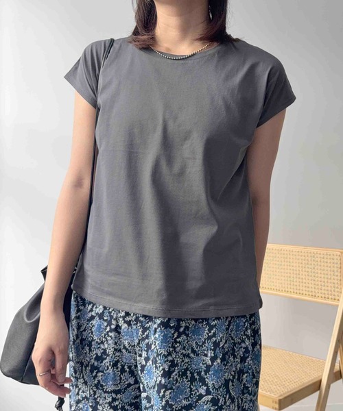 AS KNOW AS plus(アズノゥアズプラス)の「〇コットン シンプルフレンチスリーブTシャツ(Tシャツ/カットソー・レディース・ブラック/ホワイト/ブラウン/ダークグレー・FREE)」の9枚目の写真
