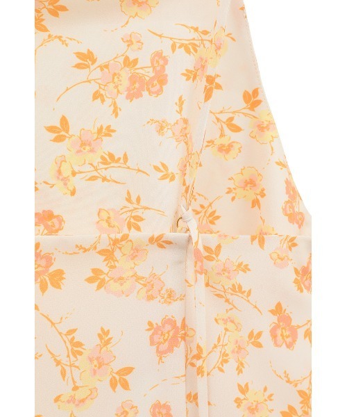 CLANE(クラネ)の「MABEL FLOWER DRAPE CAMI TOPS(キャミソール・レディース・ブラック/オレンジ・1/2)」の16枚目の写真