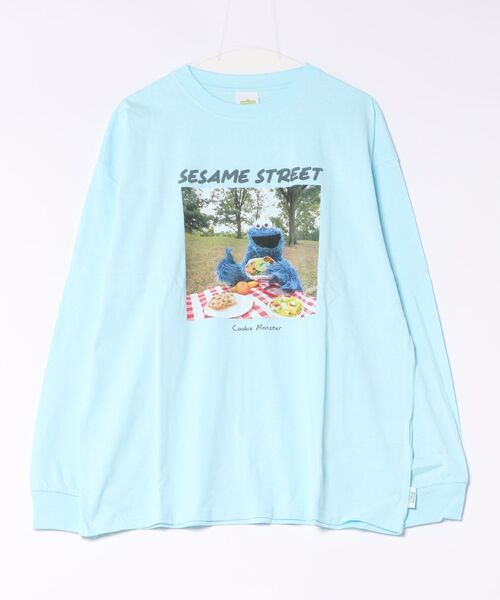 SESAME STREET（セサミストリート）の「【SESAME STREET/セサミストリート】フォトプリント クルーネックロングスリーブTシャツ（Tシャツ/カットソー・レディース・サックスブルー/ピンク/チャコールグレー/オフホワイト・MEDIUM/LARGE/X-LARGE）」の3枚目の写真