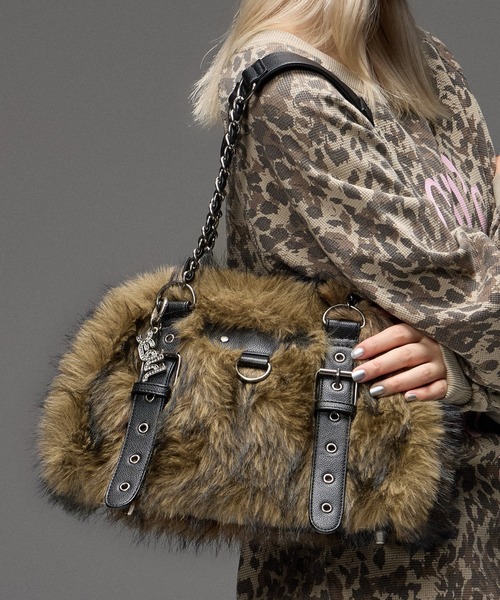 X-girl(エックスガール)の「FAUX FUR CHAIN BAG(ハンドバッグ・レディース・ブラック/ブラウン・ONE SIZE)」の2枚目の写真