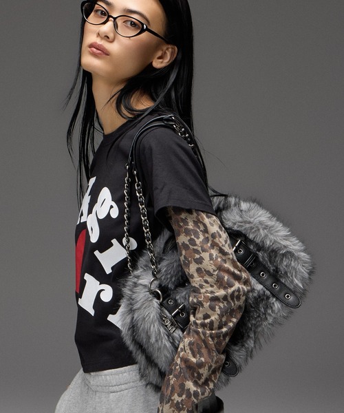 X-girl(エックスガール)の「FAUX FUR CHAIN BAG(ハンドバッグ・レディース・ブラック/ブラウン・ONE SIZE)」の8枚目の写真