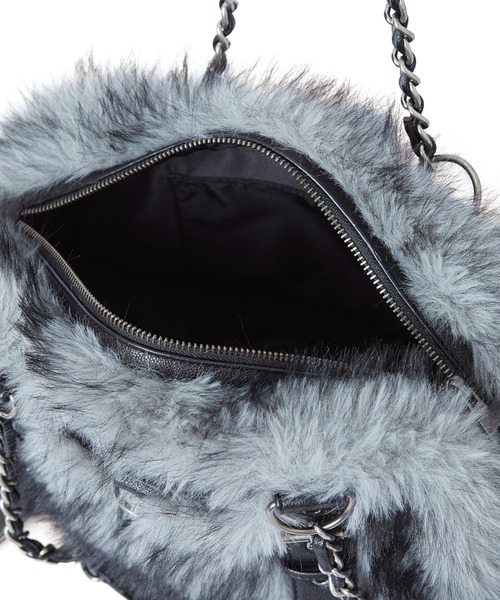 X-girl(エックスガール)の「FAUX FUR CHAIN BAG(ハンドバッグ・レディース・ブラック/ブラウン・ONE SIZE)」の15枚目の写真