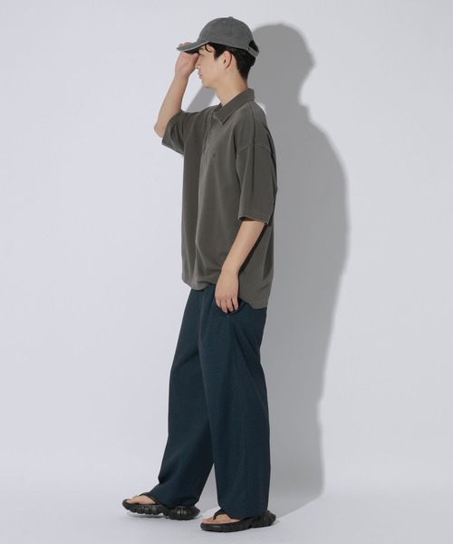 LAKOLE（ラコレ）の「フェードダンボールポロ / 1044769（ポロシャツ・メンズ・ベージュ/ダークオリーブ/チャコール・MEDIUM/LARGE）」の5枚目の写真