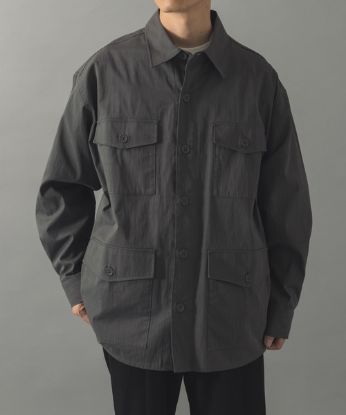 ITEMS URBANRESEARCH（アイテムズ アーバンリサーチ）の「4-pocket ツイルフィールドシャツジャケット（ミリタリージャケット・メンズ・チャコールグレー/オリーブ・MEDIUM/LARGE）」の13枚目の写真