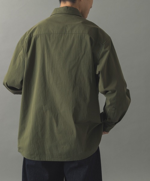 ITEMS URBANRESEARCH（アイテムズ アーバンリサーチ）の「4-pocket ツイルフィールドシャツジャケット（ミリタリージャケット・メンズ・チャコールグレー/オリーブ・MEDIUM/LARGE）」の8枚目の写真