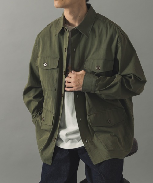 ITEMS URBANRESEARCH（アイテムズ アーバンリサーチ）の「4-pocket ツイルフィールドシャツジャケット（ミリタリージャケット・メンズ・チャコールグレー/オリーブ・MEDIUM/LARGE）」の9枚目の写真
