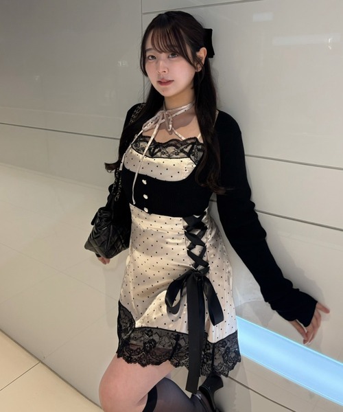 one after another NICE CLAUP(ワンアフターアナザーナイスクラップ)の「【omiyu企画】ボレロセットレースアップキャミワンピ(ワンピース・レディース・ベージュ/グレー系その他/アイボリー・FREE)」の2枚目の写真