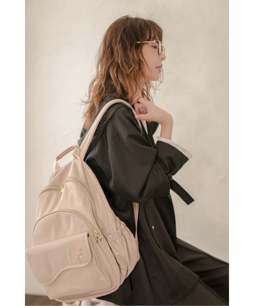 APRILY(アプリリー)の「マルチウェイ多機能リュック(バックパック/リュック・レディース・ベージュ/ブラック・FREE)」の15枚目の写真