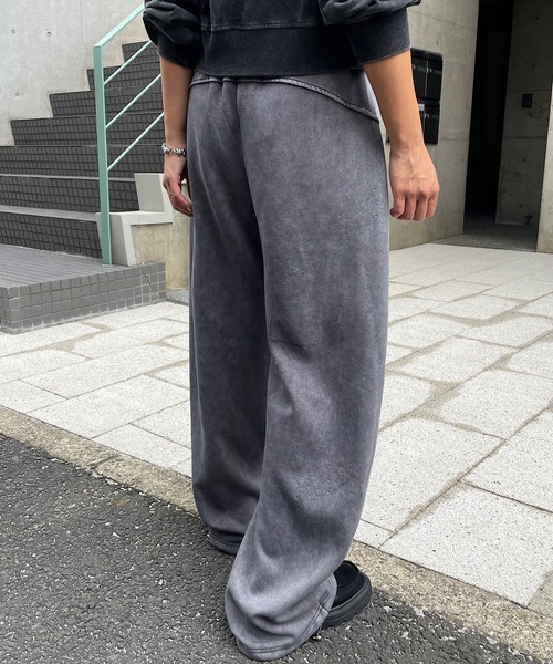 ROGER AND RAW(ロジャーアンドロウ)の「ラインストーン ワイドスウェットパンツ(スウェットパンツ・レディース・ブラック/グレー・FREE)」の15枚目の写真