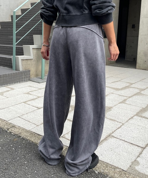 ROGER AND RAW(ロジャーアンドロウ)の「ラインストーン ワイドスウェットパンツ(スウェットパンツ・レディース・ブラック/グレー・FREE)」の16枚目の写真