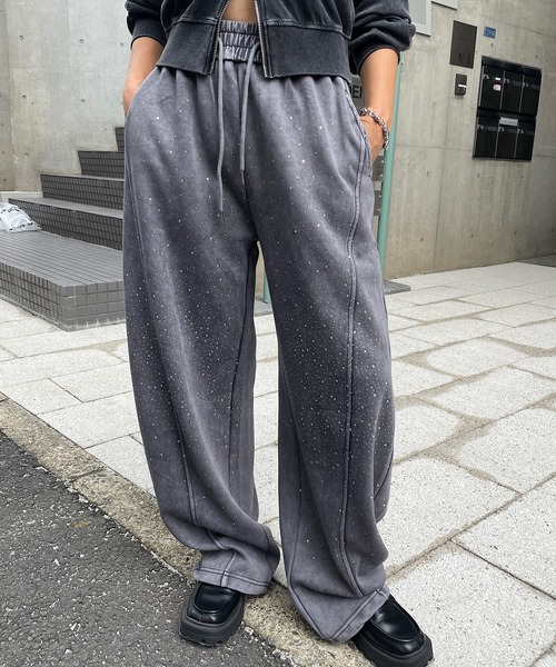 ROGER AND RAW(ロジャーアンドロウ)の「ラインストーン ワイドスウェットパンツ(スウェットパンツ・レディース・ブラック/グレー・FREE)」の19枚目の写真