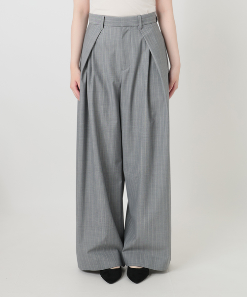 IENA LA BOUCLE（イエナラブークル）の「IENA LA BOUCLE スラブインパーテッドタックパンツ（スラックス・レディース・ライトグレー/ブラウン・36/38/40）」の15枚目の写真