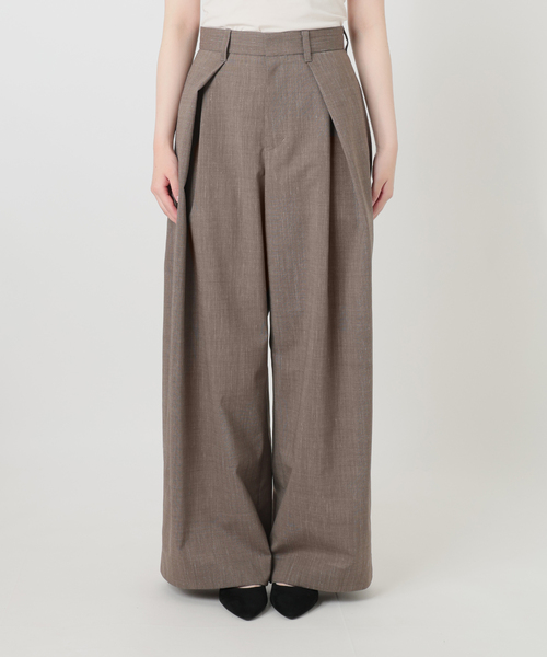 IENA LA BOUCLE（イエナラブークル）の「IENA LA BOUCLE スラブインパーテッドタックパンツ（スラックス・レディース・ライトグレー/ブラウン・36/38/40）」の6枚目の写真