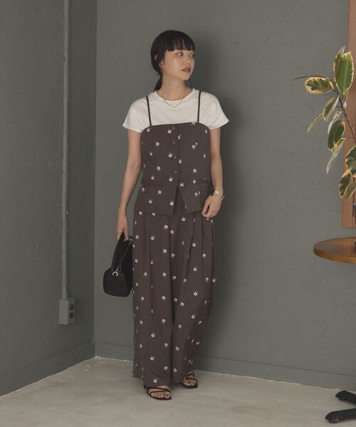 AMERICAN HOLIC（アメリカンホリック）の「フラワー柄刺繍パンツ＜セットアップ＞（その他パンツ・レディース・ベージュ/ブラウン・M/L）」の21枚目の写真