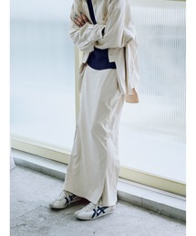 random slit suede skirt